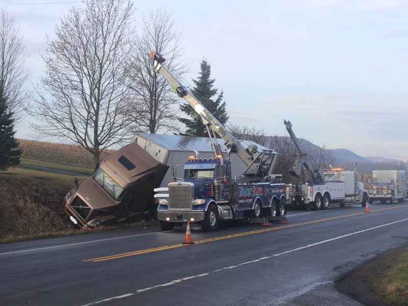 Woodland towing service